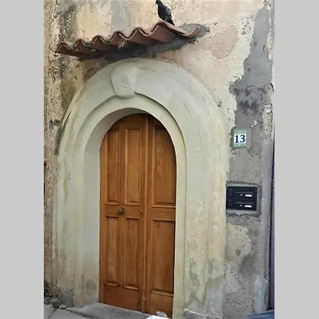 Elvira, Nel Centro Storico Di Tropea!